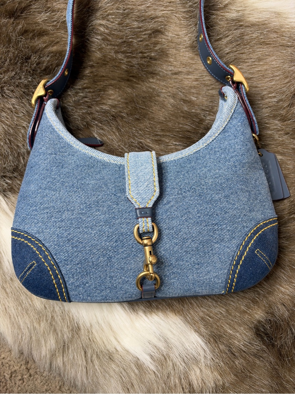 Coach Denim The Hampton’s Hobo Limited Re-Edition 2005 - Picture 4 of 15